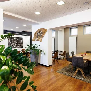  Отель Internationales Studierendenhotel